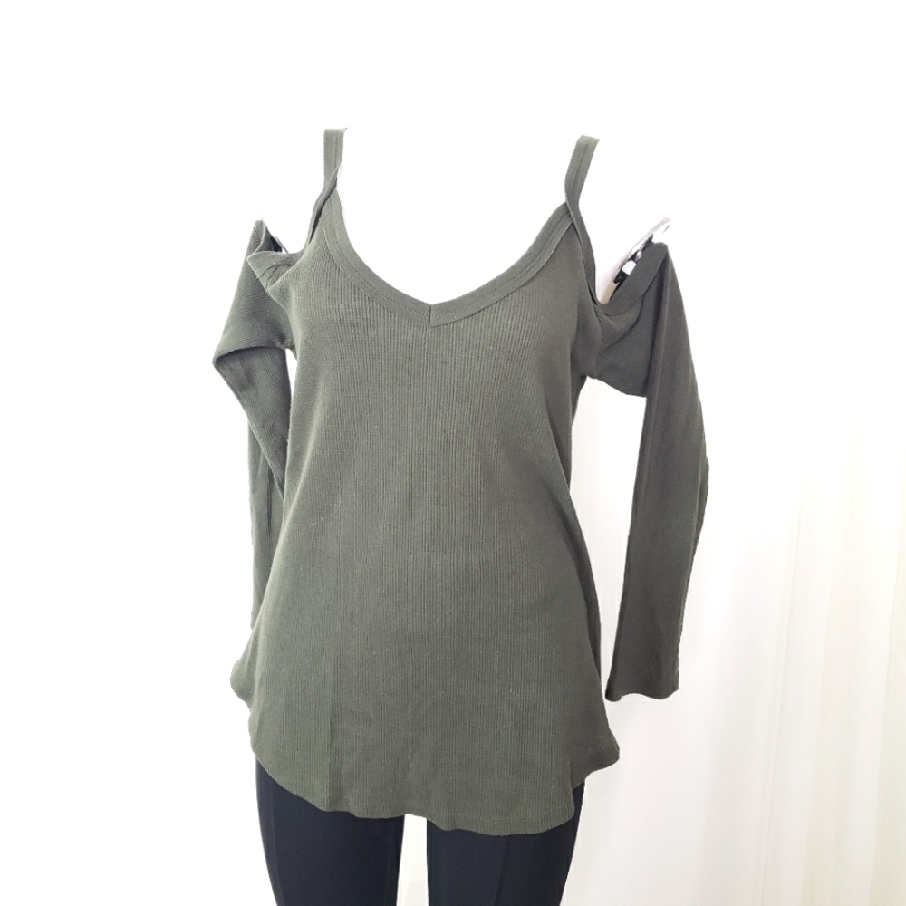 Z Supply olive green thermal long sleeve cold shoulder top V-neck size small